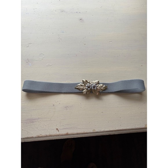 Vintage Grey Elastic Belt with Gold & Pearl Floral Buckle - Picture 1 of 3
